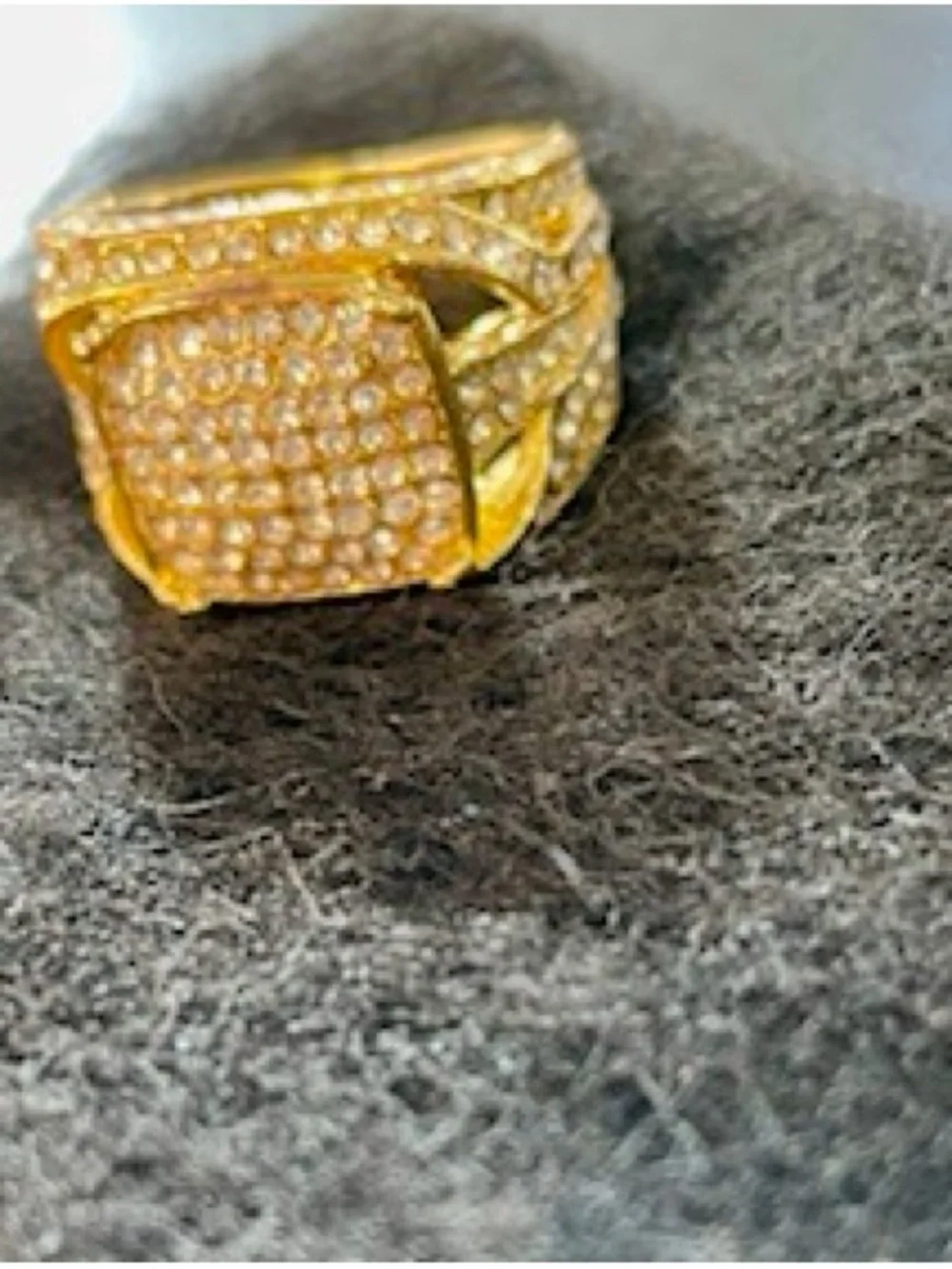 This bold yellow gold-plated men's cluster ring🔥